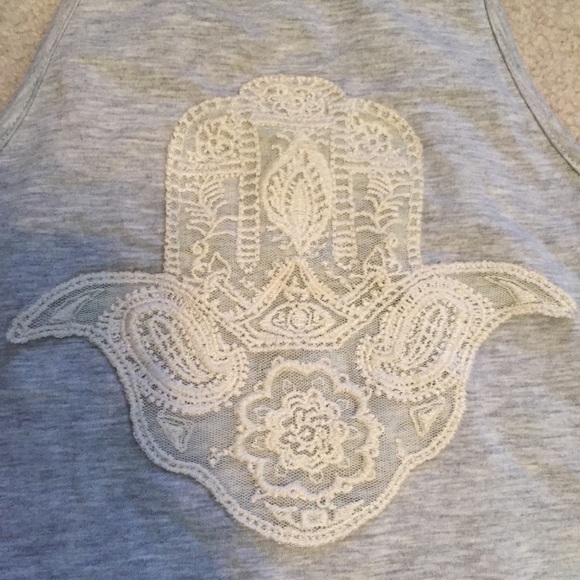 Crop top - Picture 2 of 3